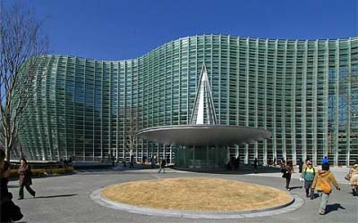 国立新美術館
